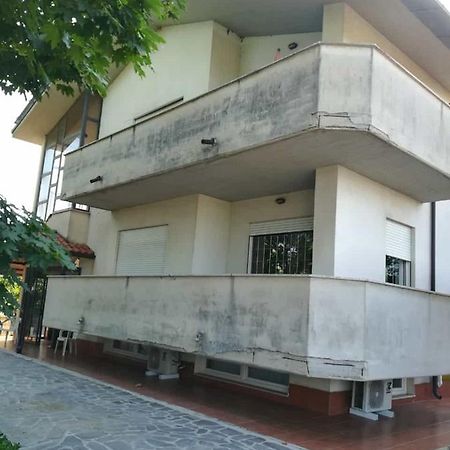 Old Club Casa Vacanze Carlo Trani Aprilia Ngoại thất bức ảnh