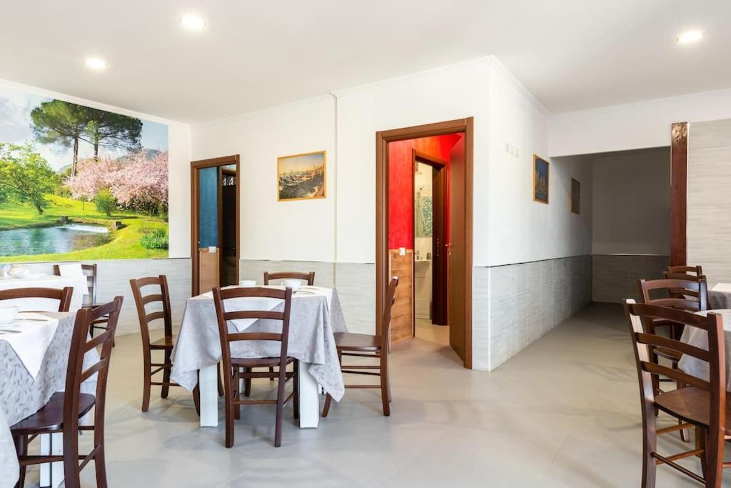 Old Club Casa Vacanze Carlo Trani Aprilia Ngoại thất bức ảnh
